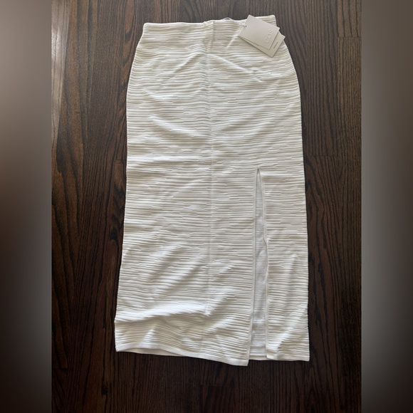 COS Pencil Skirt - Picture 3 of 11